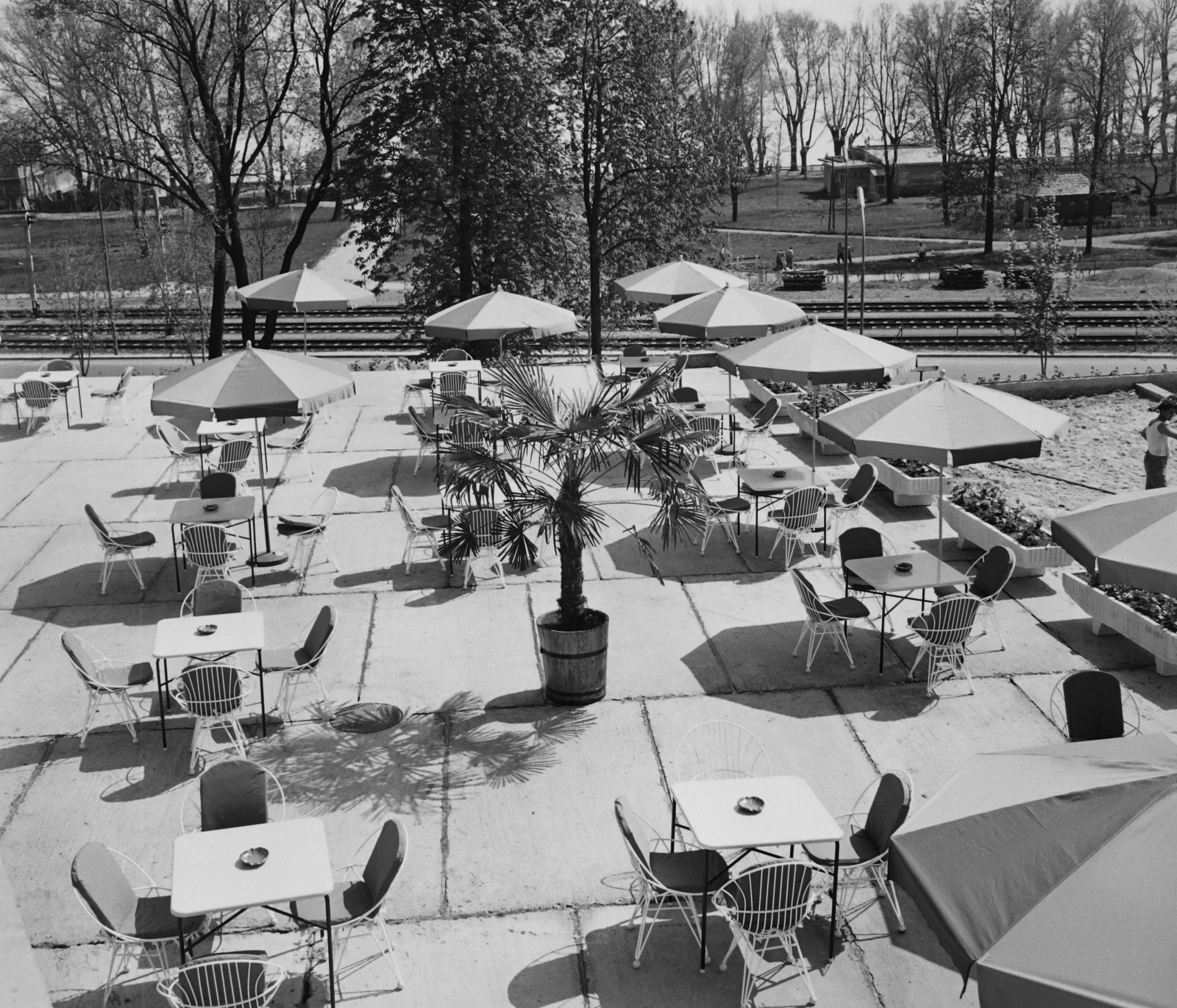 Hungary, Balatonalmádi, Hotel Aurora, terasz., 1969, Bauer Sándor, terrace, Fortepan #111295