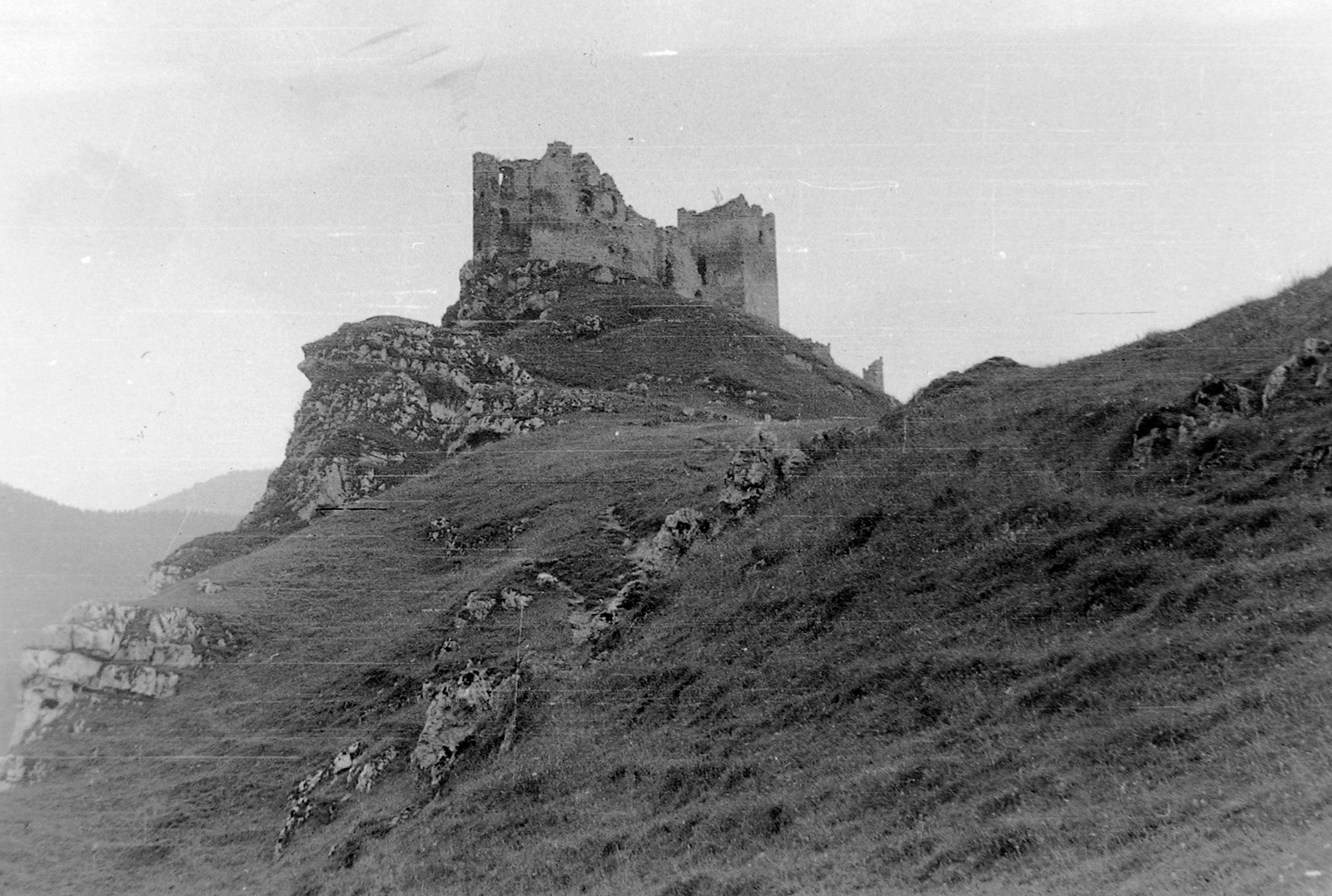 Slovakia, Strečno, Vár., 1963, Kurutz Márton, Czechoslovakia, castle ruins, Fortepan #11147