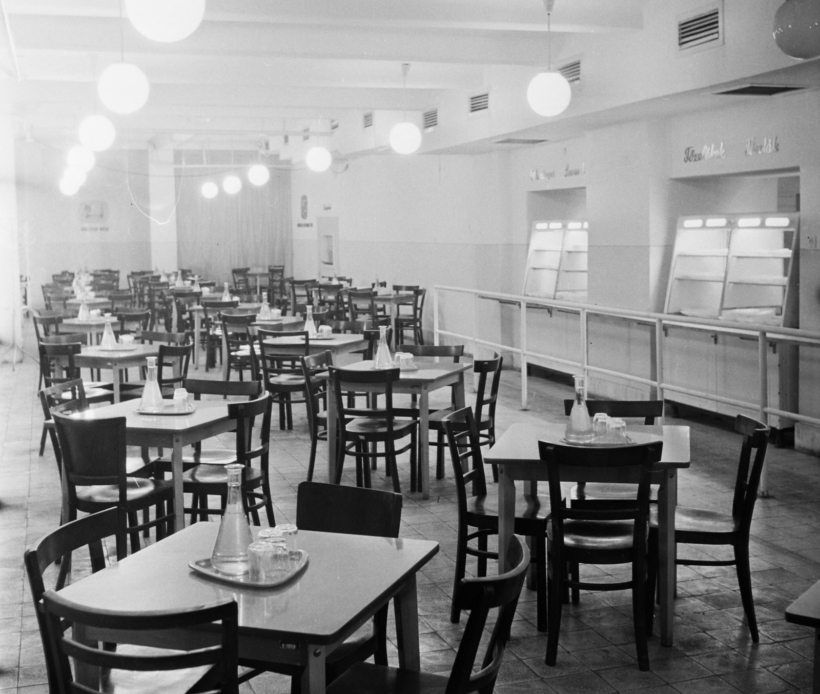 1960, Bauer Sándor, restaurant, dining room, decanter, self-serving restaurant, canteen, Fortepan #111524