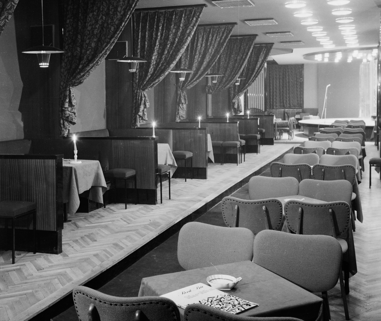 Hungary, Budapest VIII., Kis Salétrom utca 1., Revü night club., 1969, Bauer Sándor, Budapest, Fortepan #111636