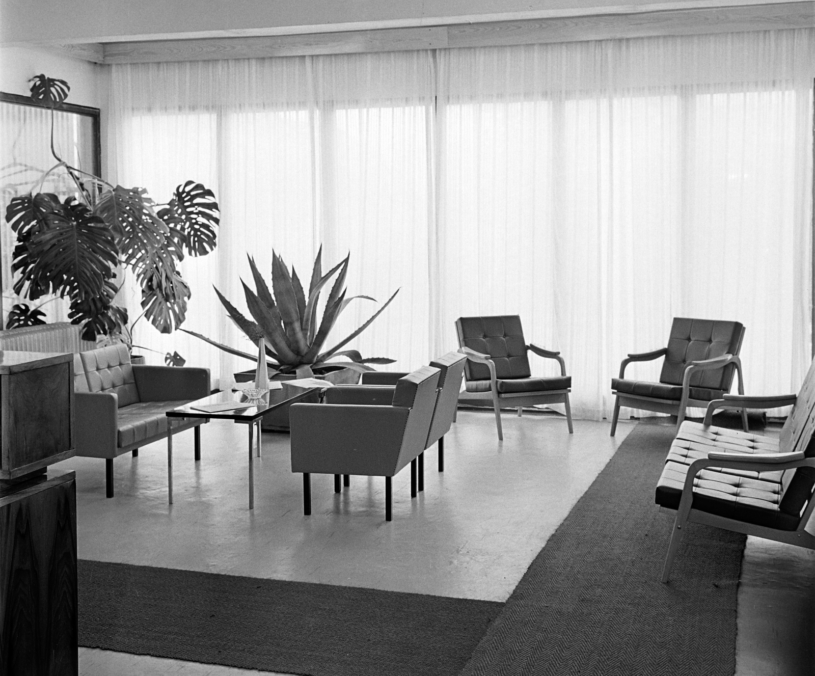 Hungary, Lenti, Zrínyi Miklós utca 2., Hotel Kerka., 1969, Bauer Sándor, Fortepan #111804