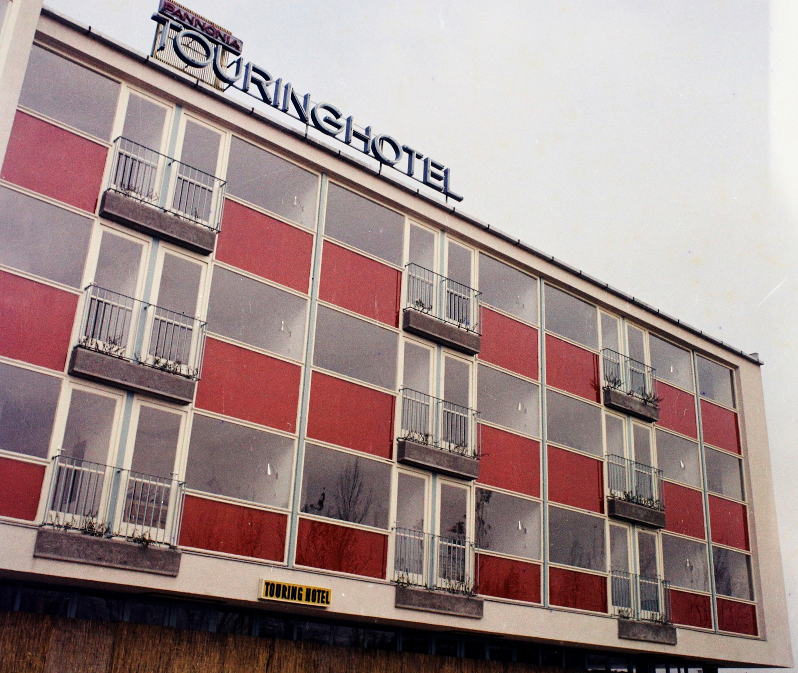 Hungary, Agárd, Tópart utca 1., Touring Hotel., 1968, Bauer Sándor, colorful, hotel, Fortepan #111884