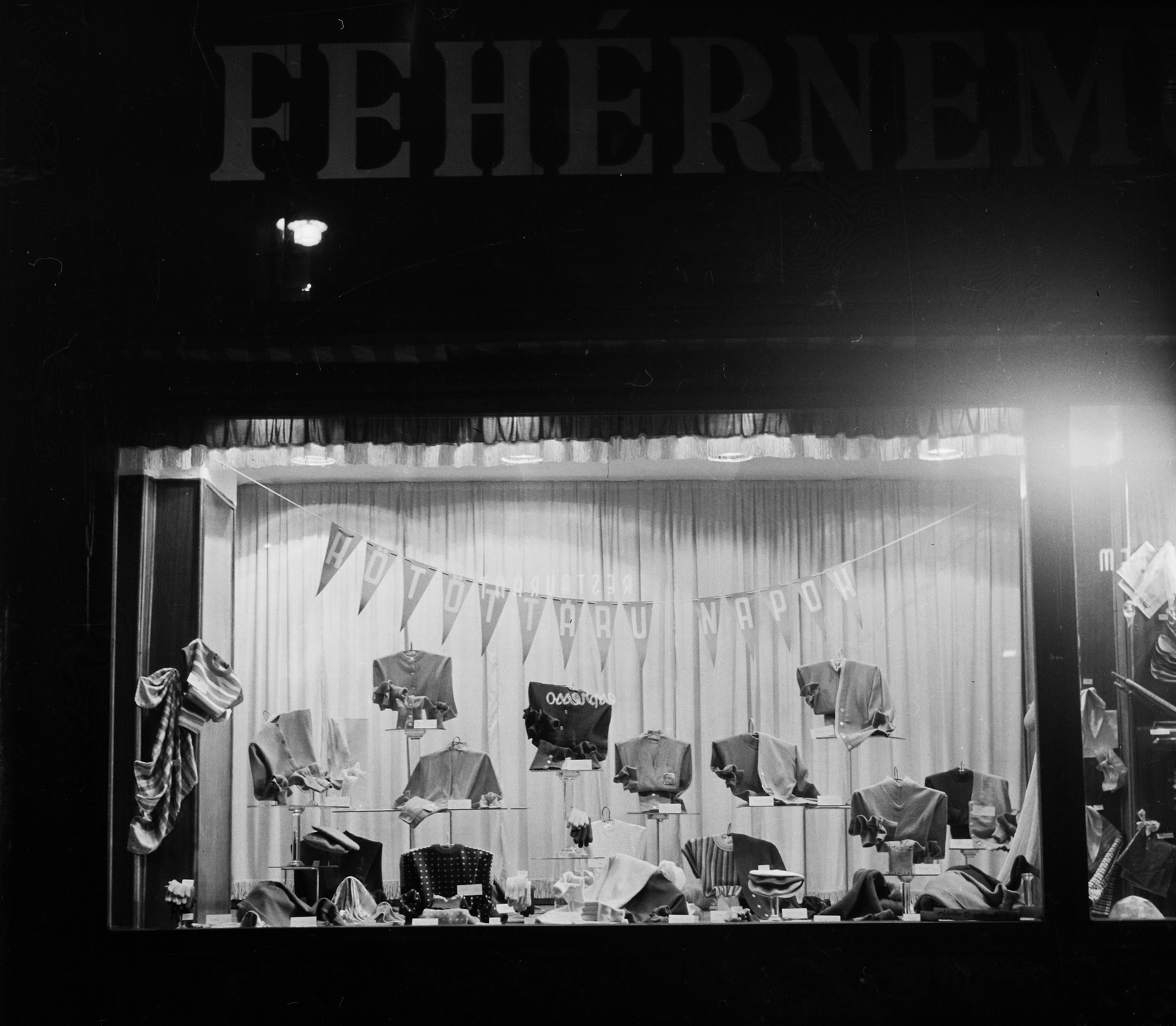 1958, Bauer Sándor, Show window, Fashion store, Fortepan #111903