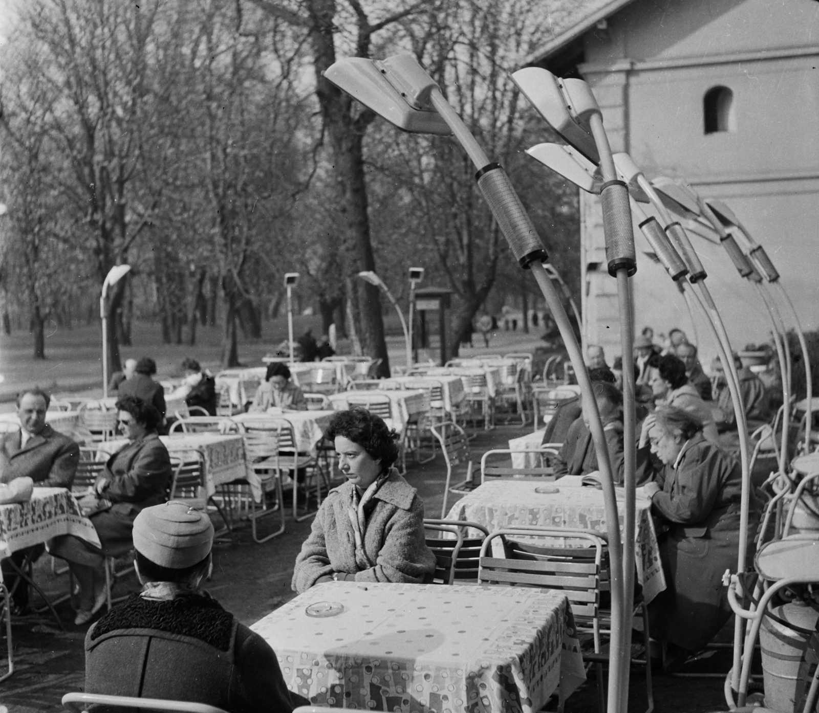 Hungary, Margit Islands, Budapest, Casino., 1960, Bauer Sándor, restaurant, terrace, Fortepan #112122