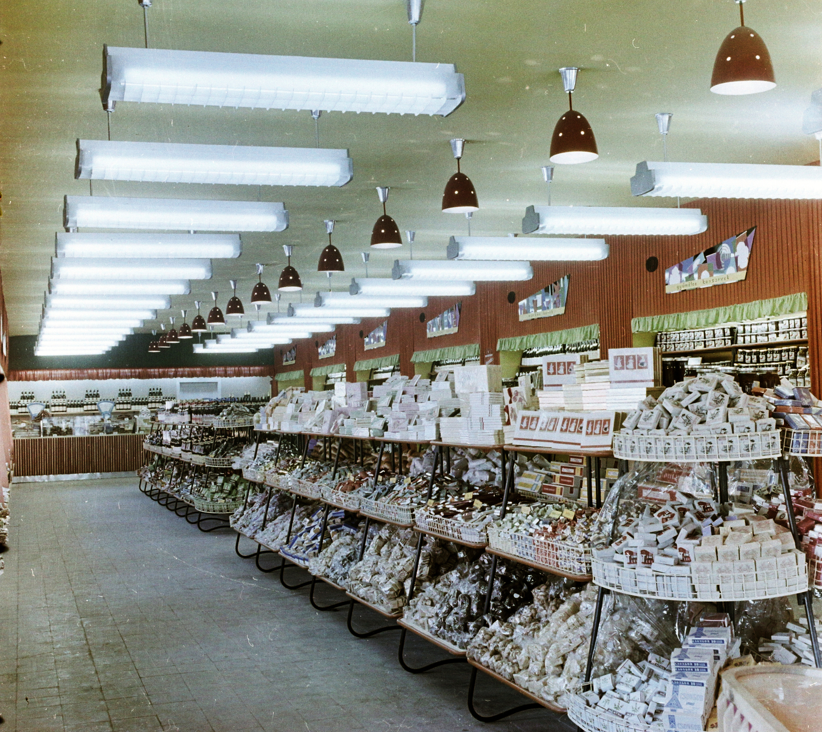 Hungary, Budapest X., Albertirsai úti vásár területe, Országos Mezőgazdasági Kiállítás és Vásár. A Közért vállalat önkiszolgáló boltja., 1959, Bauer Sándor, colorful, Budapest, grocery store, Közért Company, Fortepan #112145