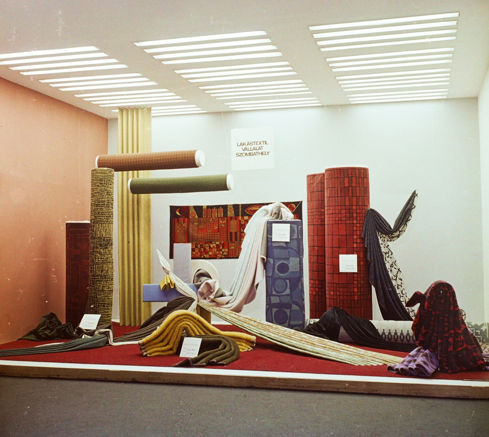Hungary, 1969, Bauer Sándor, colorful, exhibition, Fortepan #112183