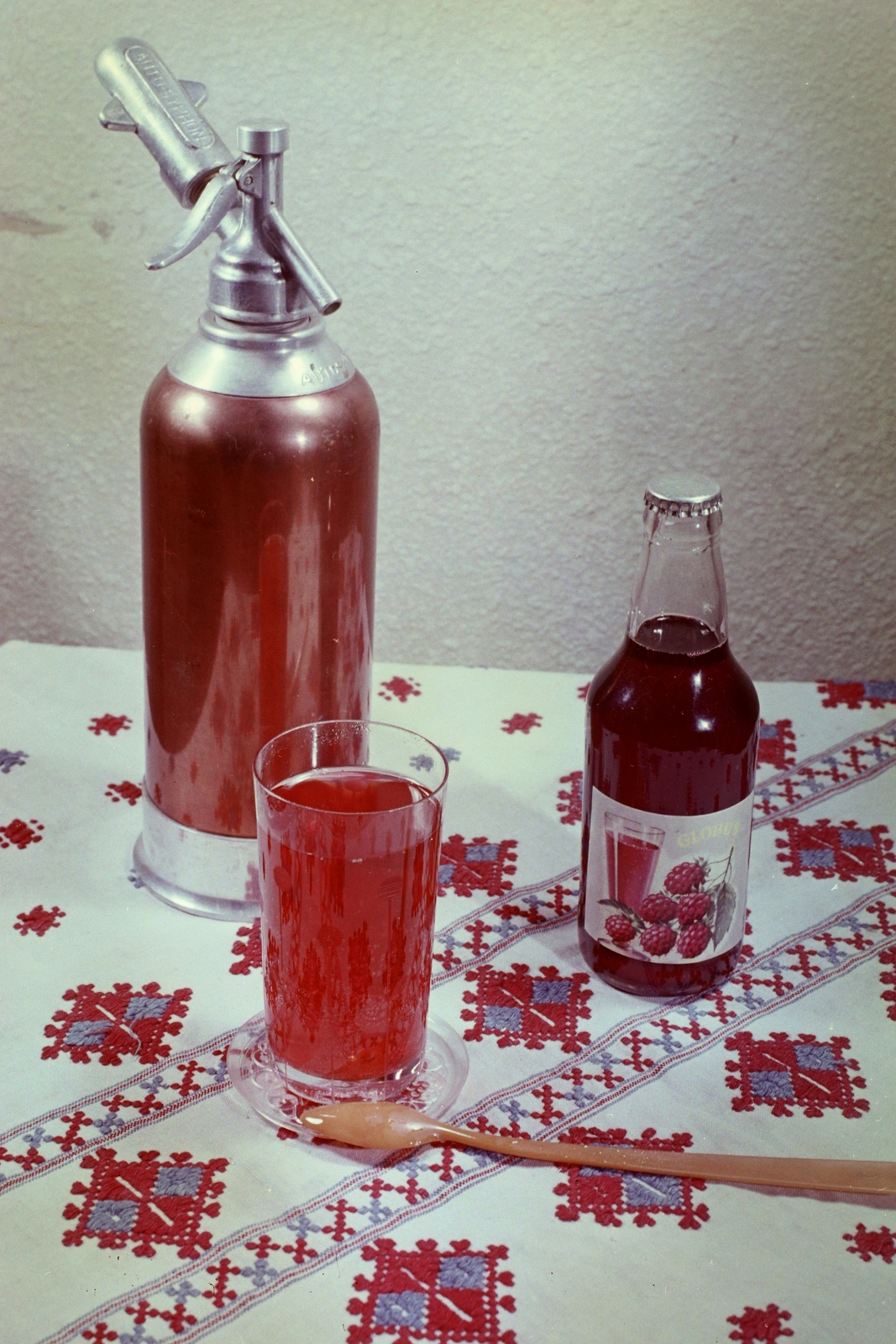 Hungary, 1958, Bauer Sándor, auto siphon, colorful, syrup, advertising photography, Fortepan #112276
