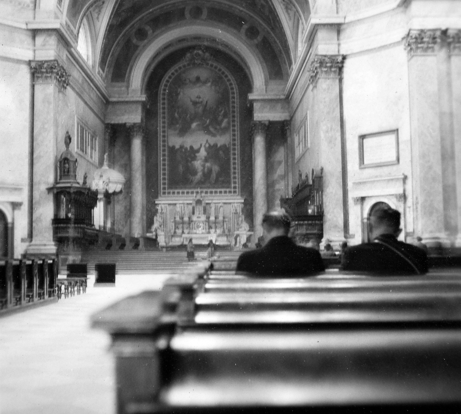 Hungary, Esztergom, a Bazilika oltára., 1938, Gyöngyi, church interior, altarpiece, Fortepan #11234