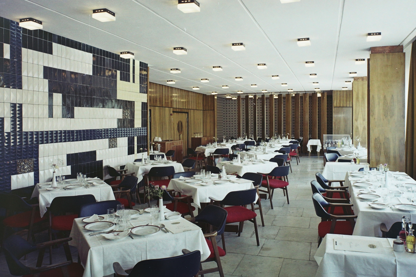 Hungary, Sopron, Lövér körút, Lokomotív szálloda, étterem., 1973, Bauer Sándor, colorful, Fortepan #112417