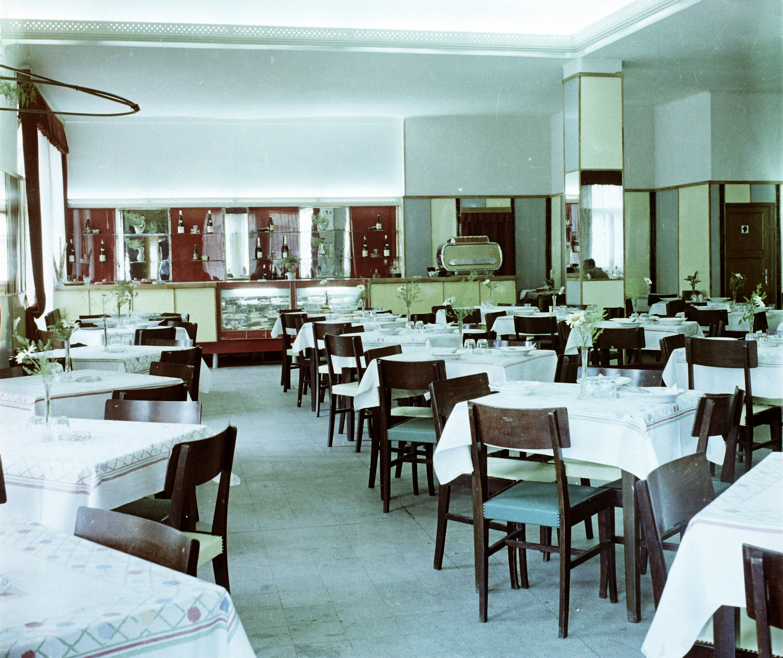 Hungary, 1965, Bauer Sándor, colorful, restaurant, coffee machine, mirror, Fortepan #113135