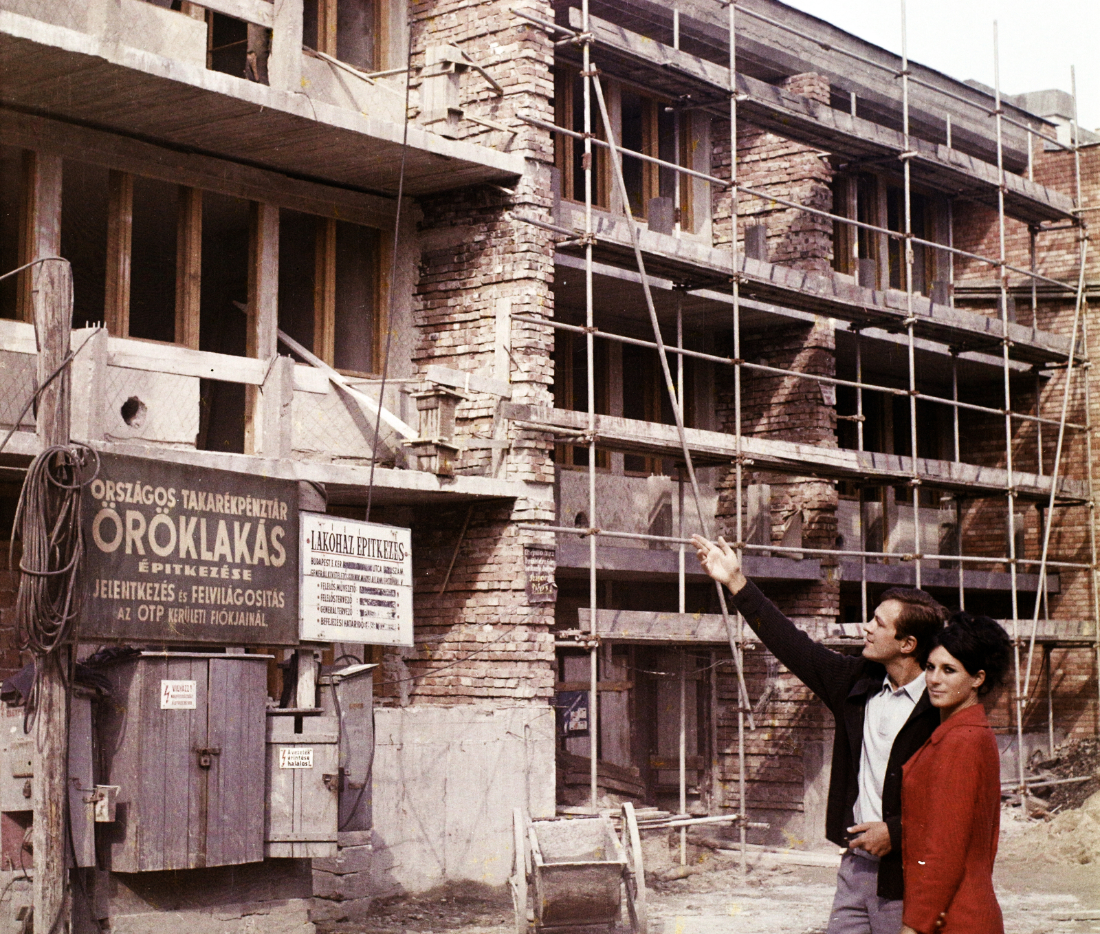 Hungary, Budapest I., Szabó Ilonka utca 75-77., 1966, Bauer Sándor, ad, colorful, label, construction, house, scaffolding, Budapest, Fortepan #113232