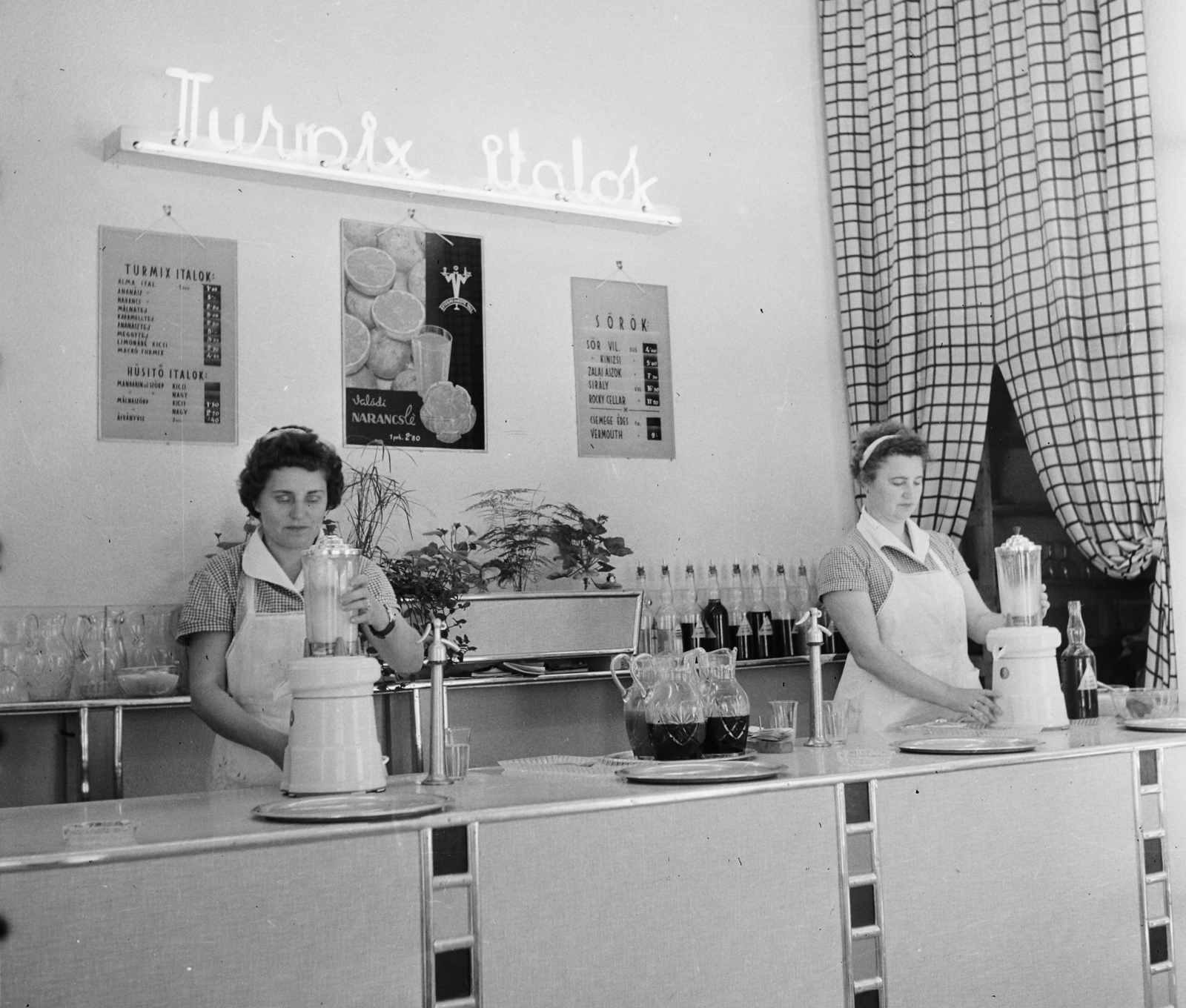 Hungary,Lake Balaton, Siófok, Fő utca 43., Fogas bisztró., 1959, Bauer Sándor, buffet, counter, jug, neon sign, price list, soda head, Fortepan #113354