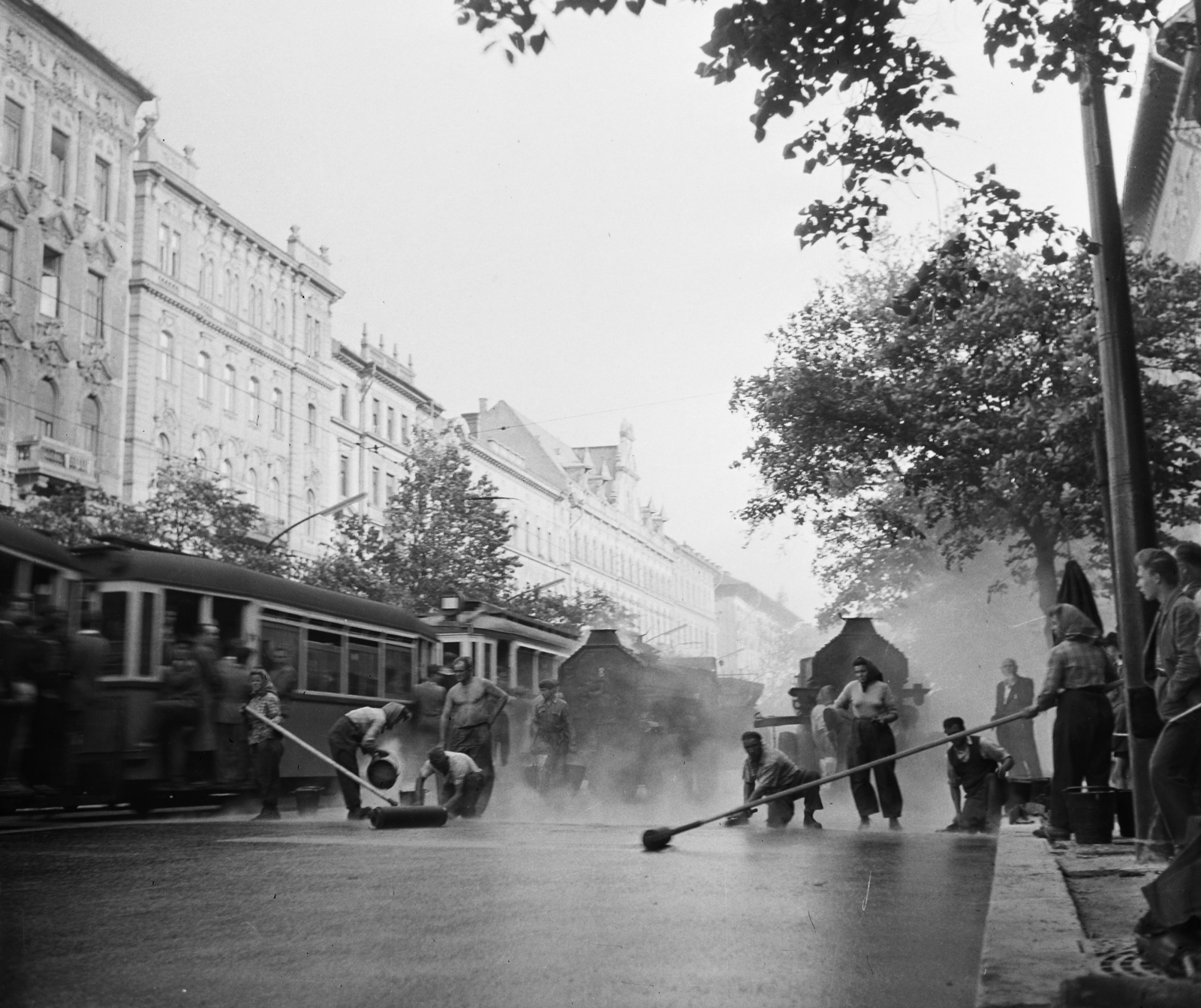 Hungary, Budapest VIII., József körút a Blaha Lujza tér felől a Bérkocsis utca felé nézve., 1959, Bauer Sándor, paving, street view, tram, Budapest, Fortepan #113365