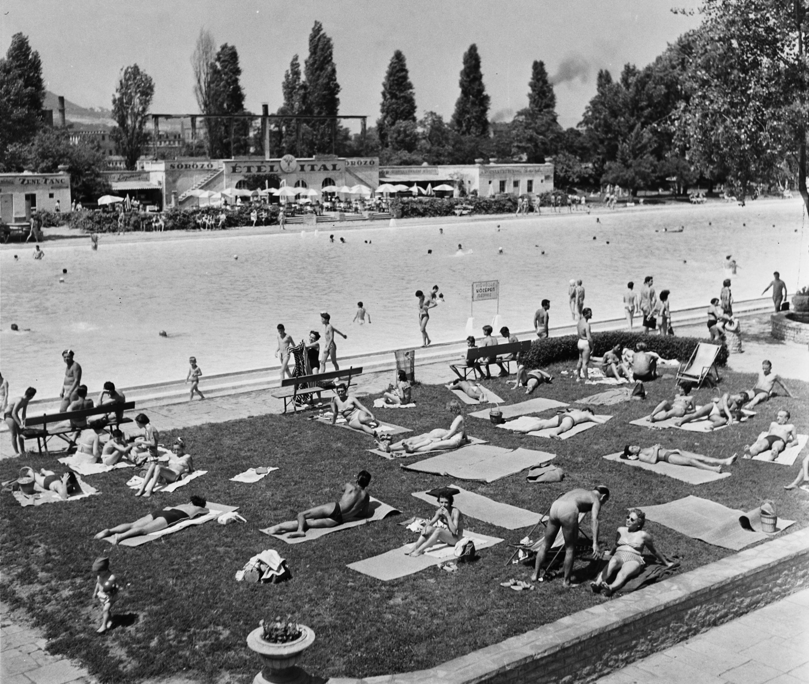 Magyarország, Margitsziget, Budapest, Palatinus Strandfürdő., 1965, Bauer Sándor, Fortepan #113545
