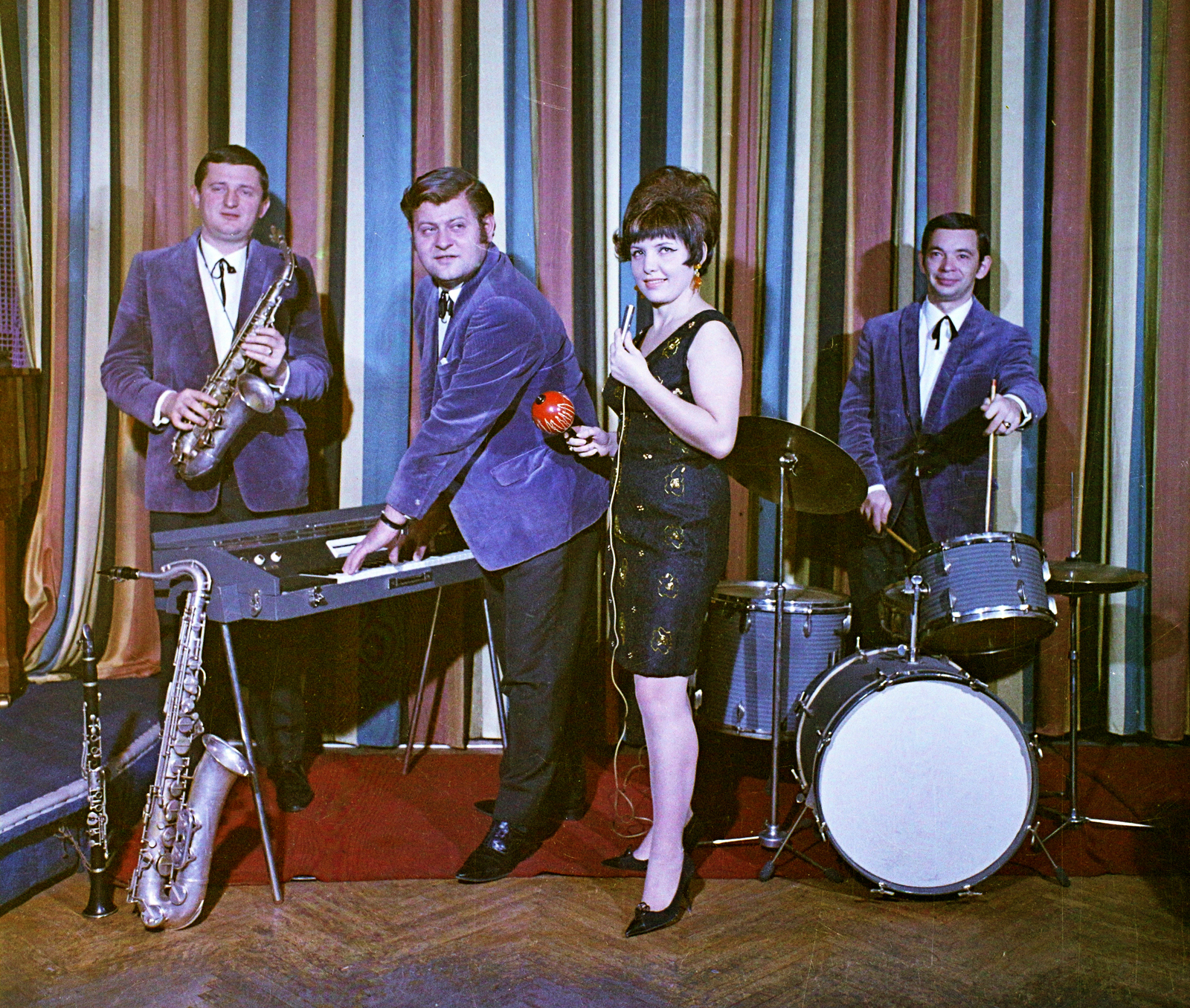 Hungary, Mártonffy Miklós (az orgonánál) és együttese., 1970, Bauer Sándor, colorful, band, drum, saxophone, cymbal, Fortepan #113663