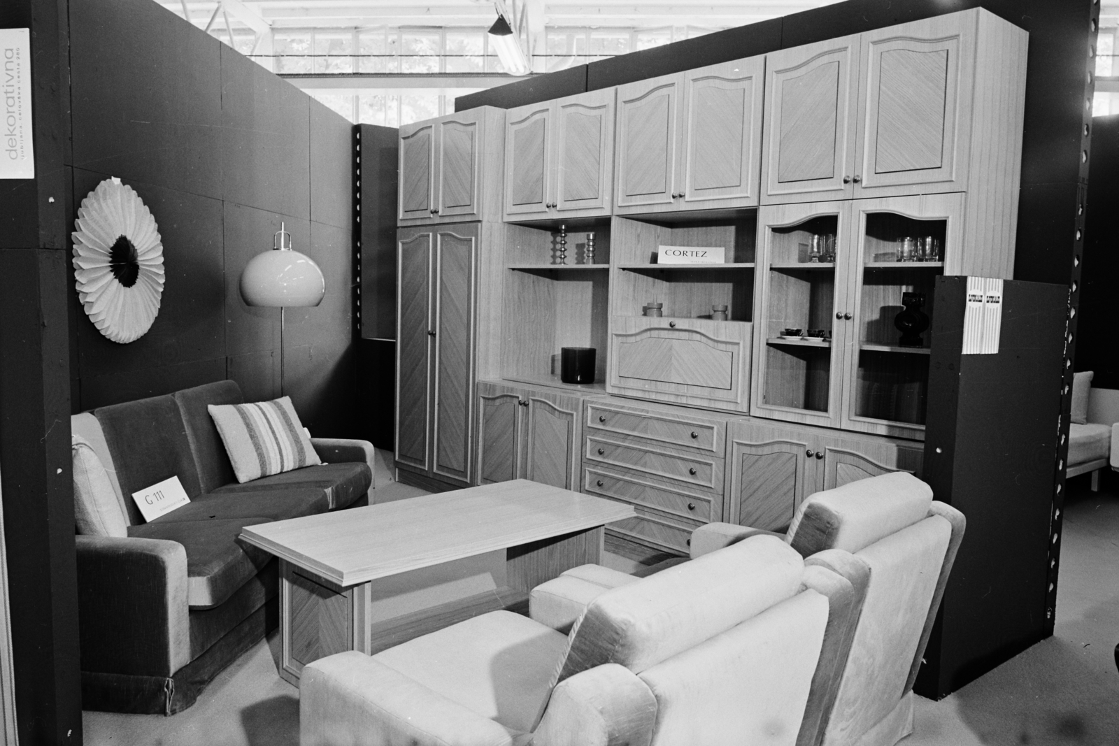 Hungary, Budapest XIV., Otthon '74 bútorkiállítás a BNV pavilonjában., 1973, Bauer Sándor, floor lamp, furniture, international fair, Budapest, Fortepan #113725