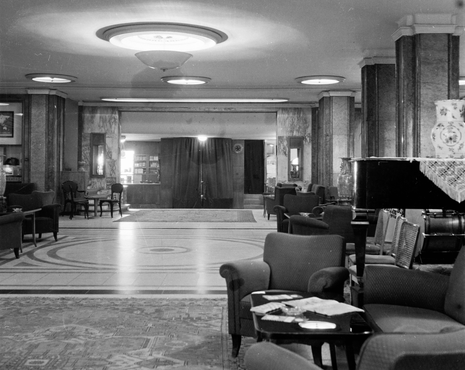 Hungary, Margit Islands, Budapest, Margitszigeti Nagyszálló, hall., 1958, Bauer Sándor, interior, Fortepan #113826