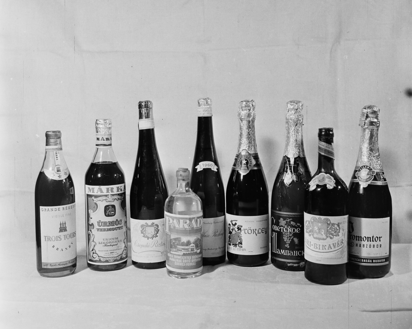 1960, Bauer Sándor, display, drinking, drink, Fortepan #113860