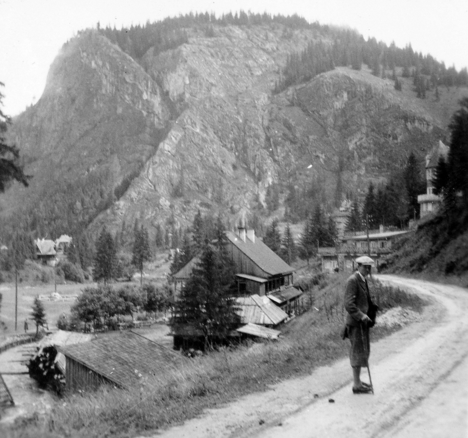 Románia,Erdély, a Csíki-bükk a Gyilkosvölgyi telep felől nézve., 1941, Gyöngyi, bricsesz, Fortepan #11407