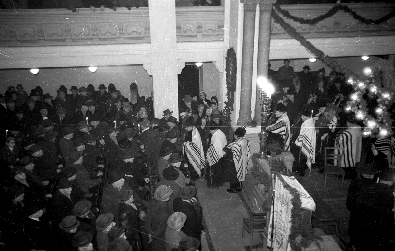 Hungary, Budapest XIII., Hegedűs Gyula utca 3., zsinagóga., 1960, Bauer Sándor, synagogue, judaism, Budapest, tallith, Fortepan #114165