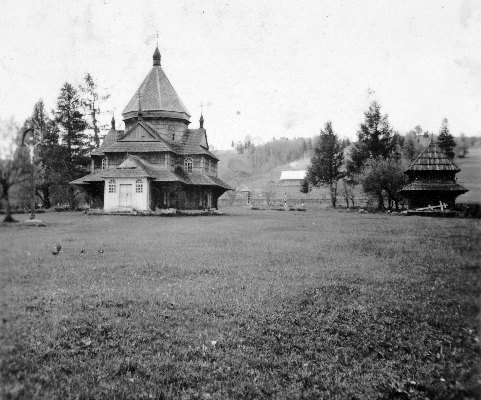 Ukraine,Zakarpattia Oblast, Yasinia, Krisztus színeváltozása-templom, 1941, Gyöngyi, wooden church, Fortepan #11427