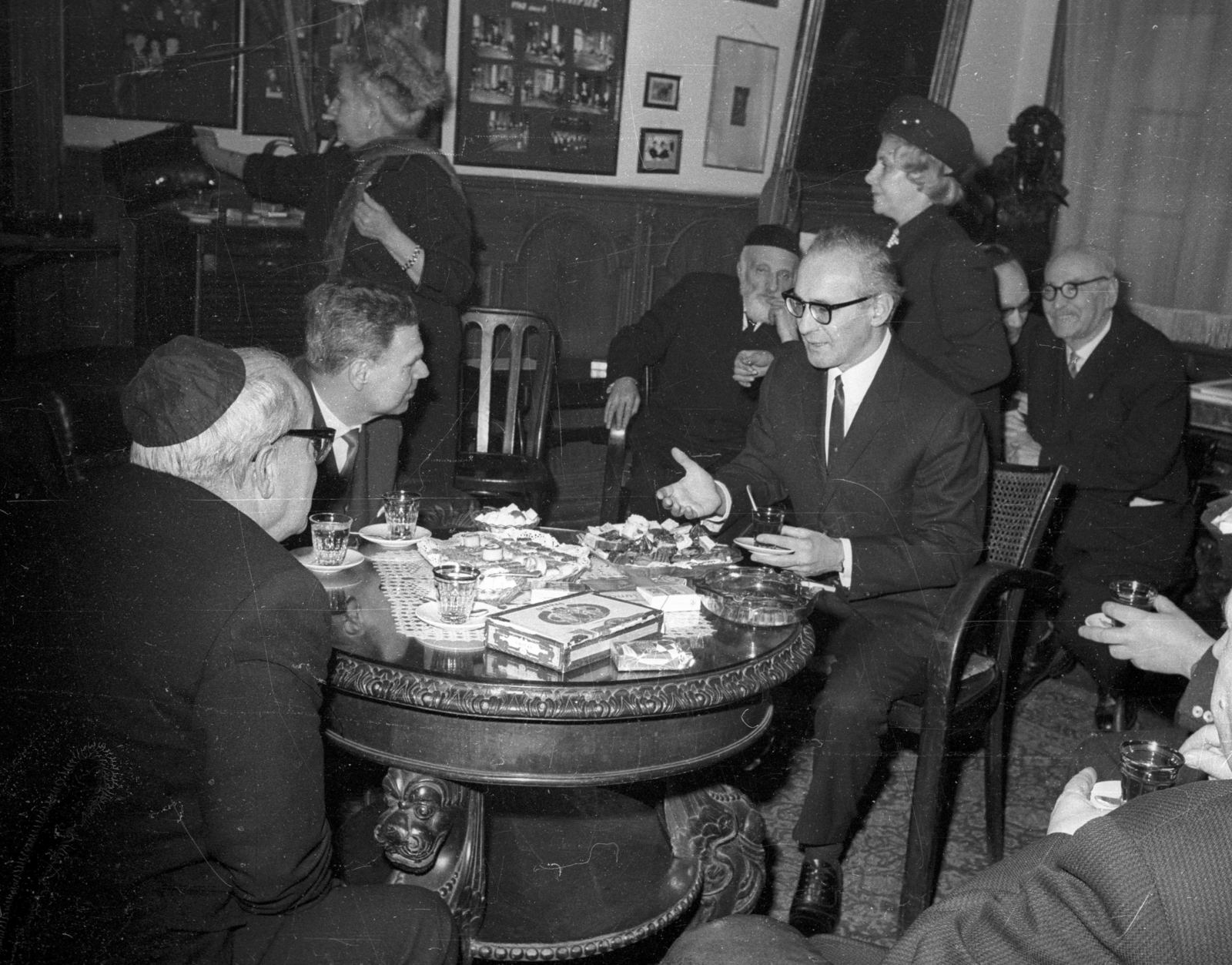 Hungary, Budapest VII., Síp utca 12., a Magyarországi Zsidó Hitközségek Szövetsége székháza, elnöki iroda., 1968, Bauer Sándor, judaism, Budapest, Fortepan #114289