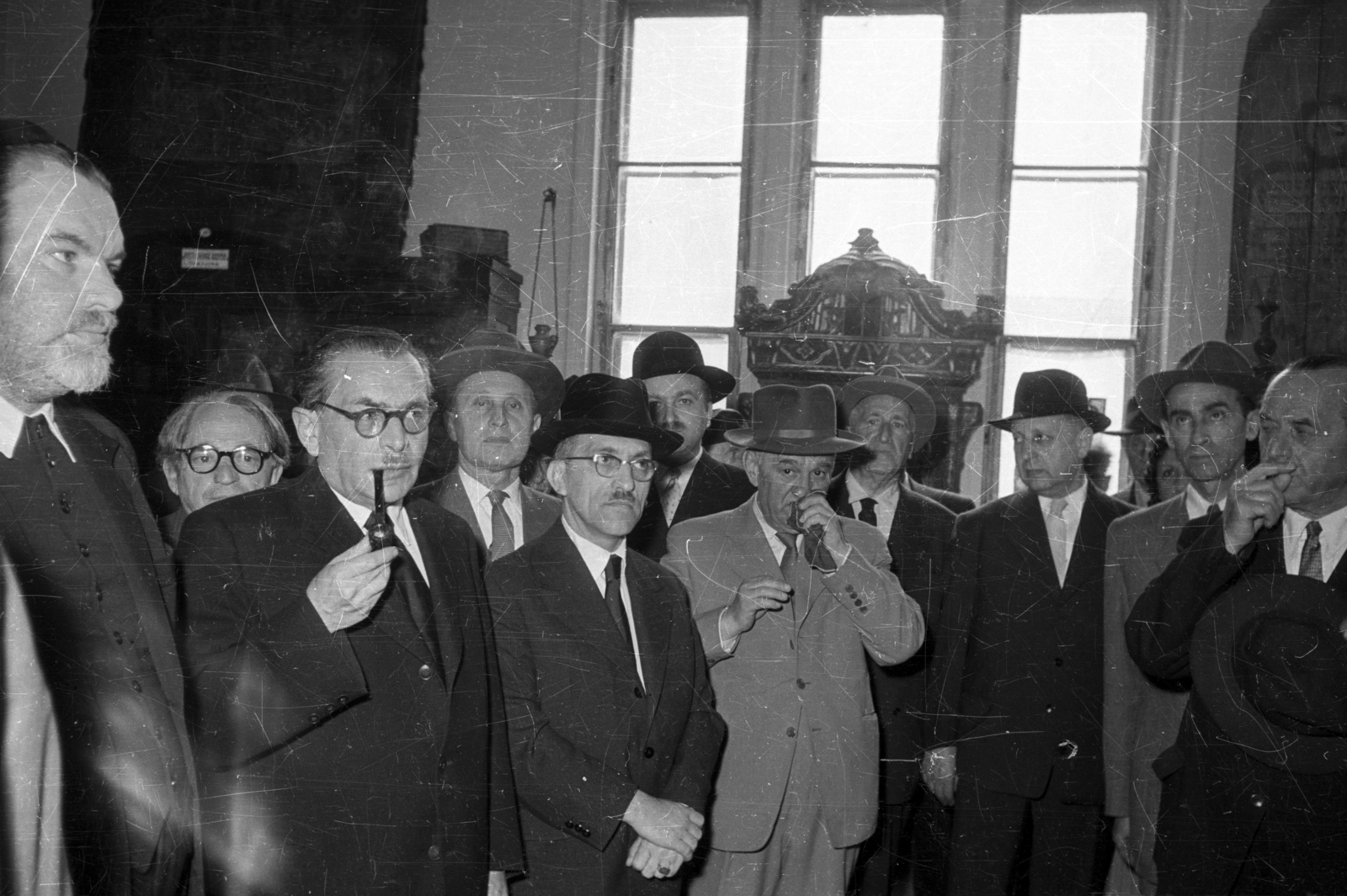 Hungary, Budapest VII., Dohány utca 2., Zsidó Múzeum, Szolgaságból szabadságba című kiállítás., 1960, Bauer Sándor, Budapest, pipe, Fortepan #114341