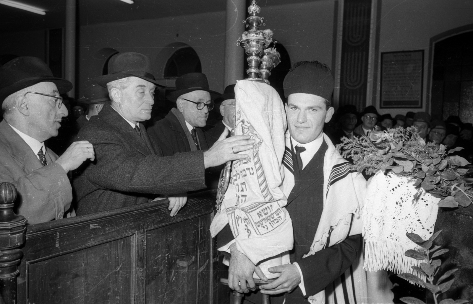 Hungary, Debrecen, Kápolnási utca, zsinagóga., 1964, Bauer Sándor, synagogue, judaism, tallith, Fortepan #114392