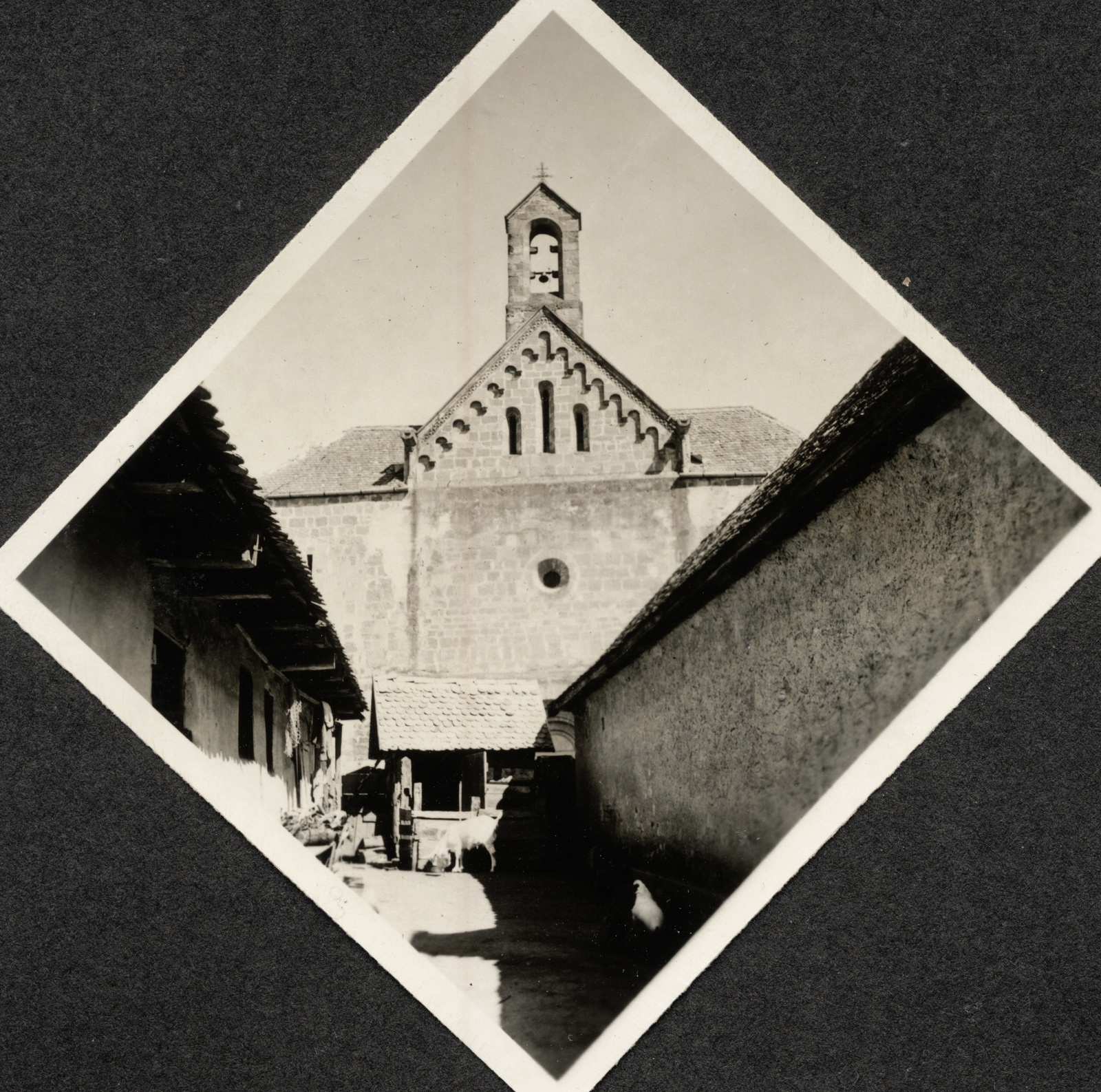 Slovakia, a háttérben a református templom látható., 1939, Buzinkay Géza, picture in picture, Fortepan #114640