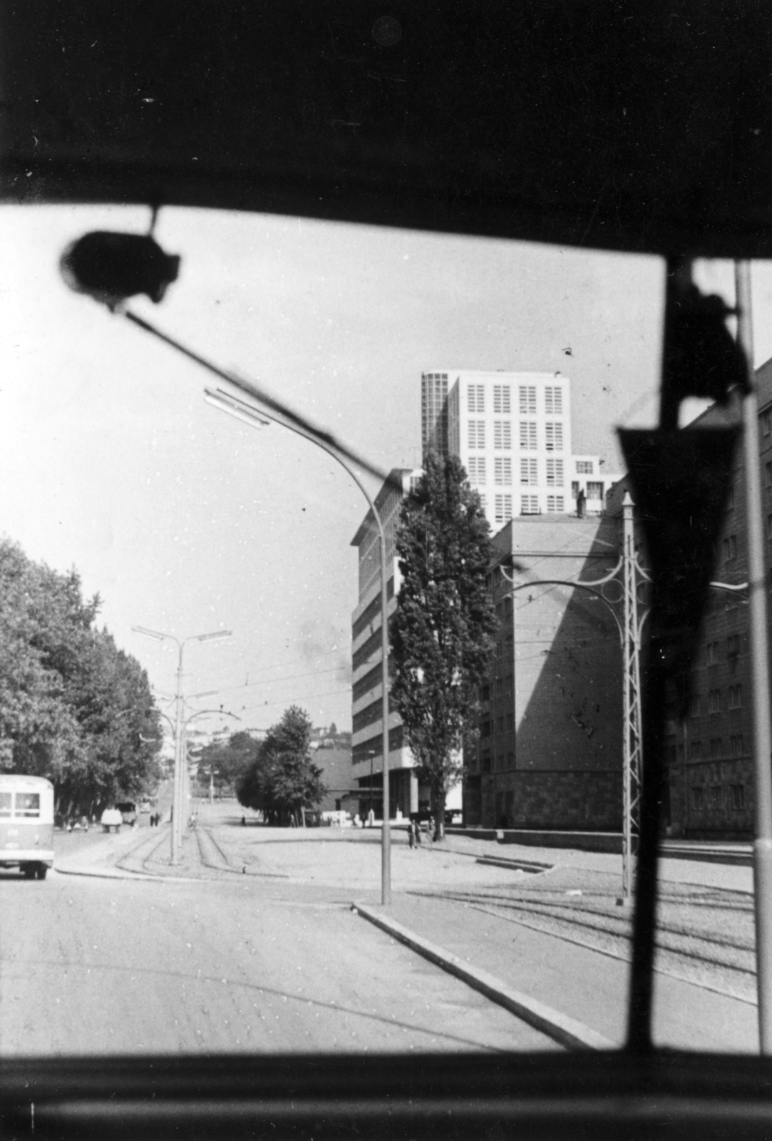 Serbia, Belgrade, Bulevar vojvode Mišića 17., a BIGZ (Beogradski izdavačko-grafički zavod) épület., 1960, Fortepan, neon lights, Fortepan #114802