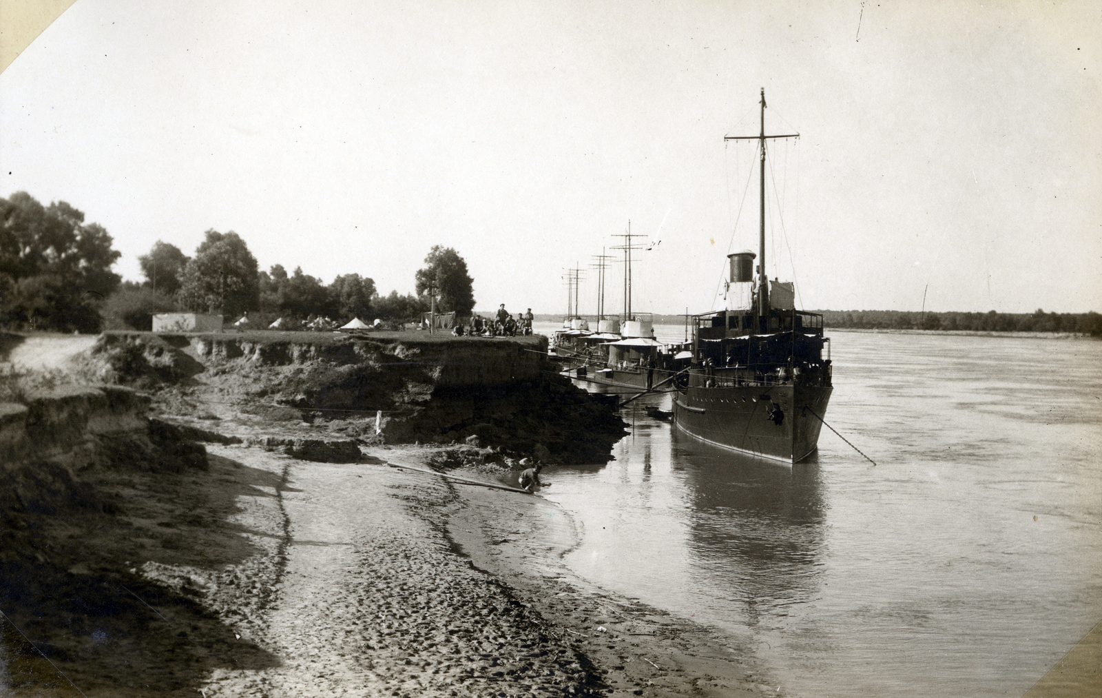 Magyarország, Érsekcsanád, Duna-part, gőzüzemű folyami hadihajók., 1929, Móra András, hadihajó, Körös/Liselotte hajó, Fortepan #114945