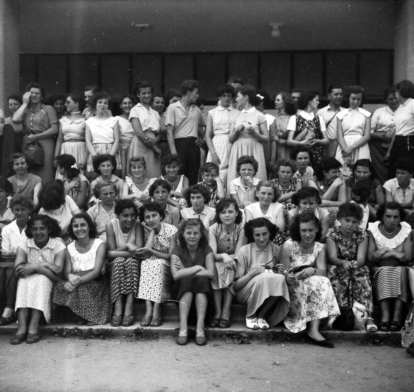 1949, Fortepan/Album006, summer dresses, sitting on stairs, women, Fortepan #115029