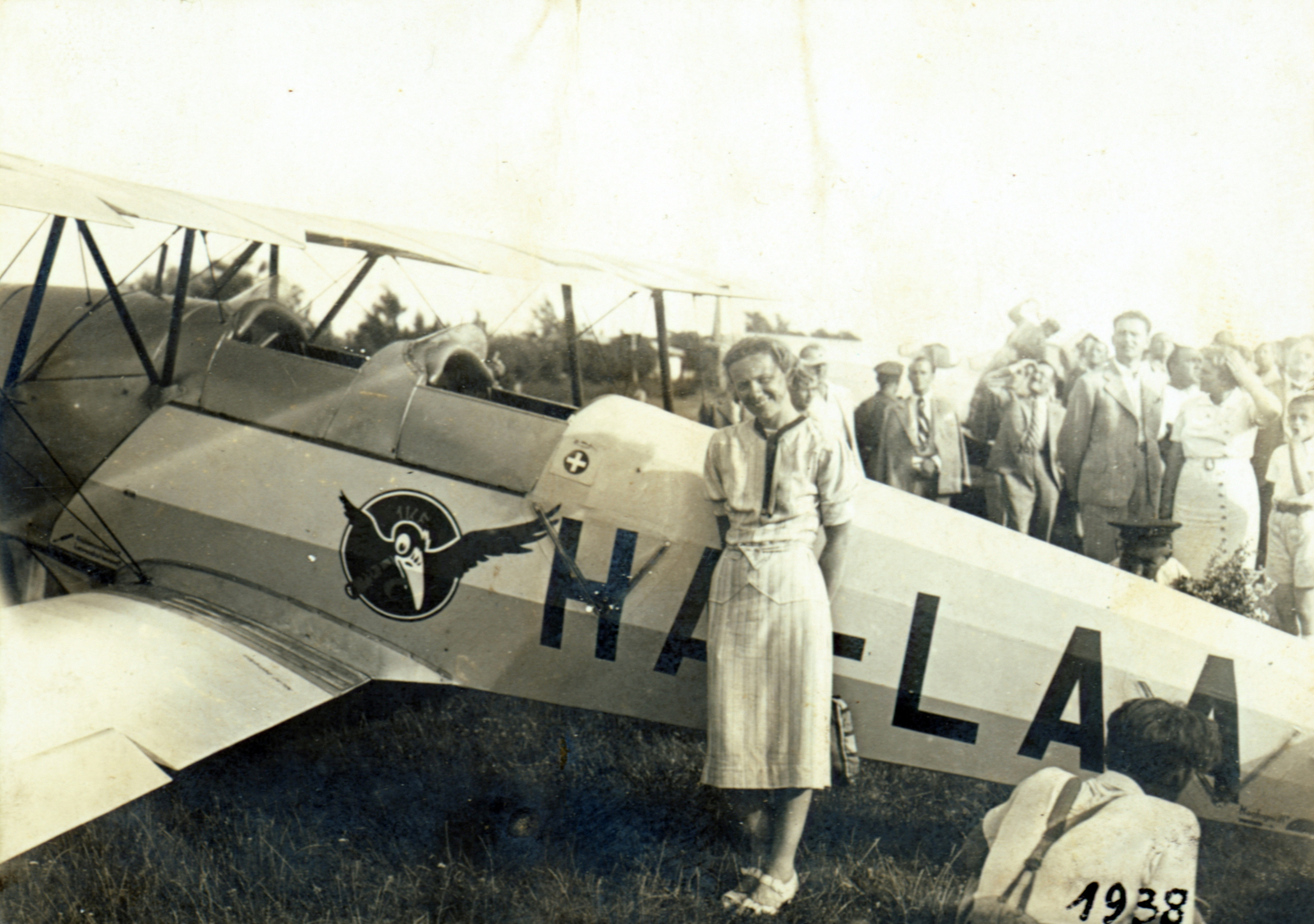 Hungary, Mátyásföld Airport, Budapest XVI., a Magyar Királyi Légügyi Hivatal 1. "Holló" közelfelderítő századának Bücker 131 típusú futárrepülőgépe polgári lajstromjellel., 1938, Kelemen Zsuzsa, Budapest, Fortepan #115142