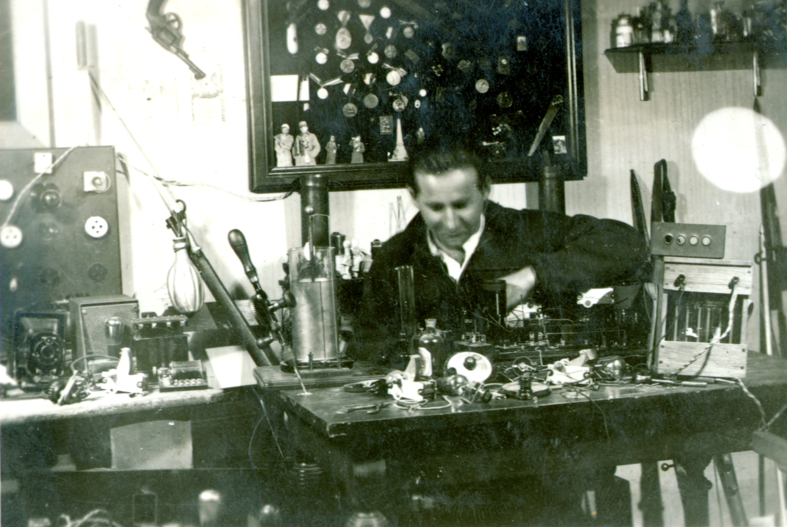 1938, Kelemen Zsuzsa, fényképezőgép, rádiójavítás, kitüntetés, gyűjtemény, Fortepan #115145