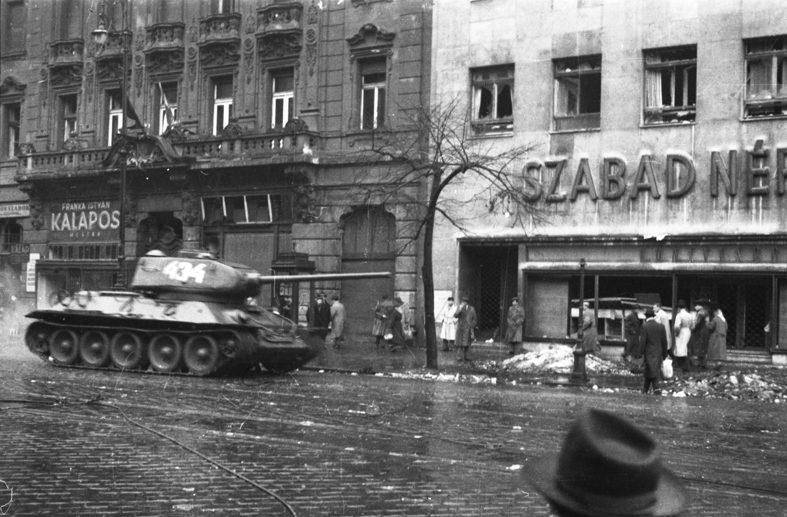 Hungary, Budapest VIII., József körút, a Szabad Nép székháza., 1956, Kurutz Márton, revolution, untitled, hat shop, Budapest, Fortepan #115236