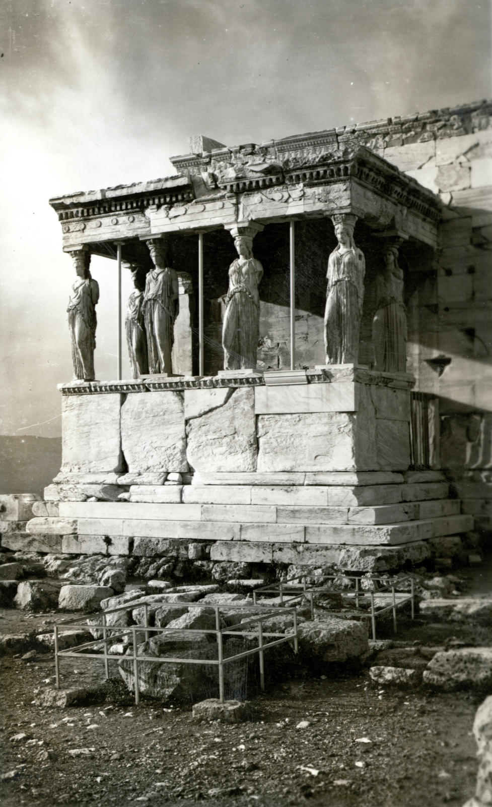 Greece, Athens, Akropolisz, Erekhtheion, kariatidák., 1938, Martinez Judit, ancient culture, Fortepan #115288