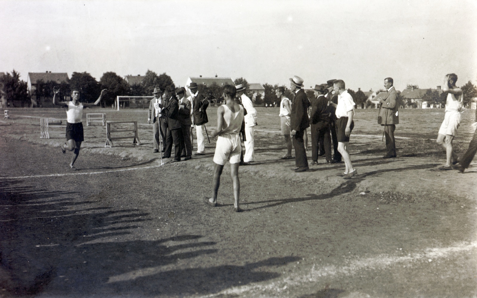 Hungary, Kaposvár, a felvétel a Kaposvári Városi Sporttelep (Turul-pálya, Dózsa-pálya) felavatása alkalmával rendezett atlétikai viadalon készült, 1922. július 30-án., 1922, Schmal Alexandra, competition, running, competitive running, Fortepan #115583