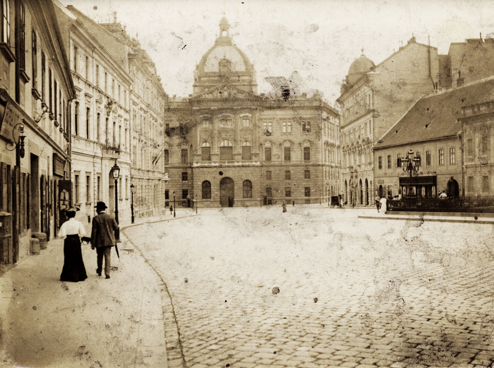 Hungary, Budapest I., Dísz tér, szemben a Honvéd Főparancsnokság épülete., 1905, Széman György, Budapest, street view, public building, Fortepan #115806