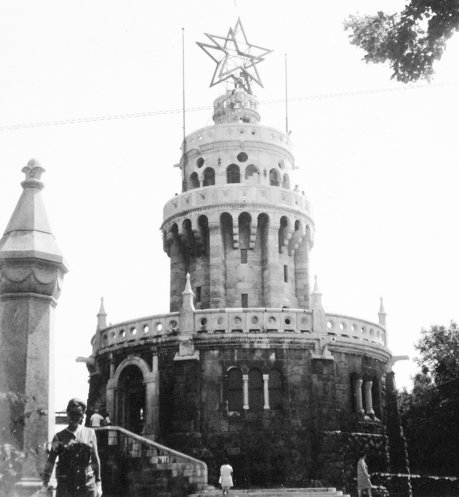 Hungary, Budapest XII., Jánoshegy, Erzsébet kilátó., 1971, Gyöngyi, neon sign, Red Star, Budapest, Fortepan #11584