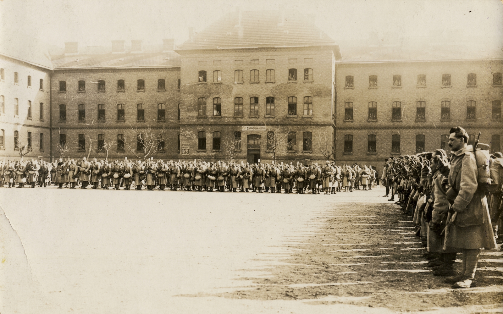 Hungary, Budapest IX., Üllői út 133-135. Ferenc József gyalogsági laktanya, 1. honvéd gyalogezred., 1914, Széman György, First World War, barrack, Budapest, oath, Fortepan #115880