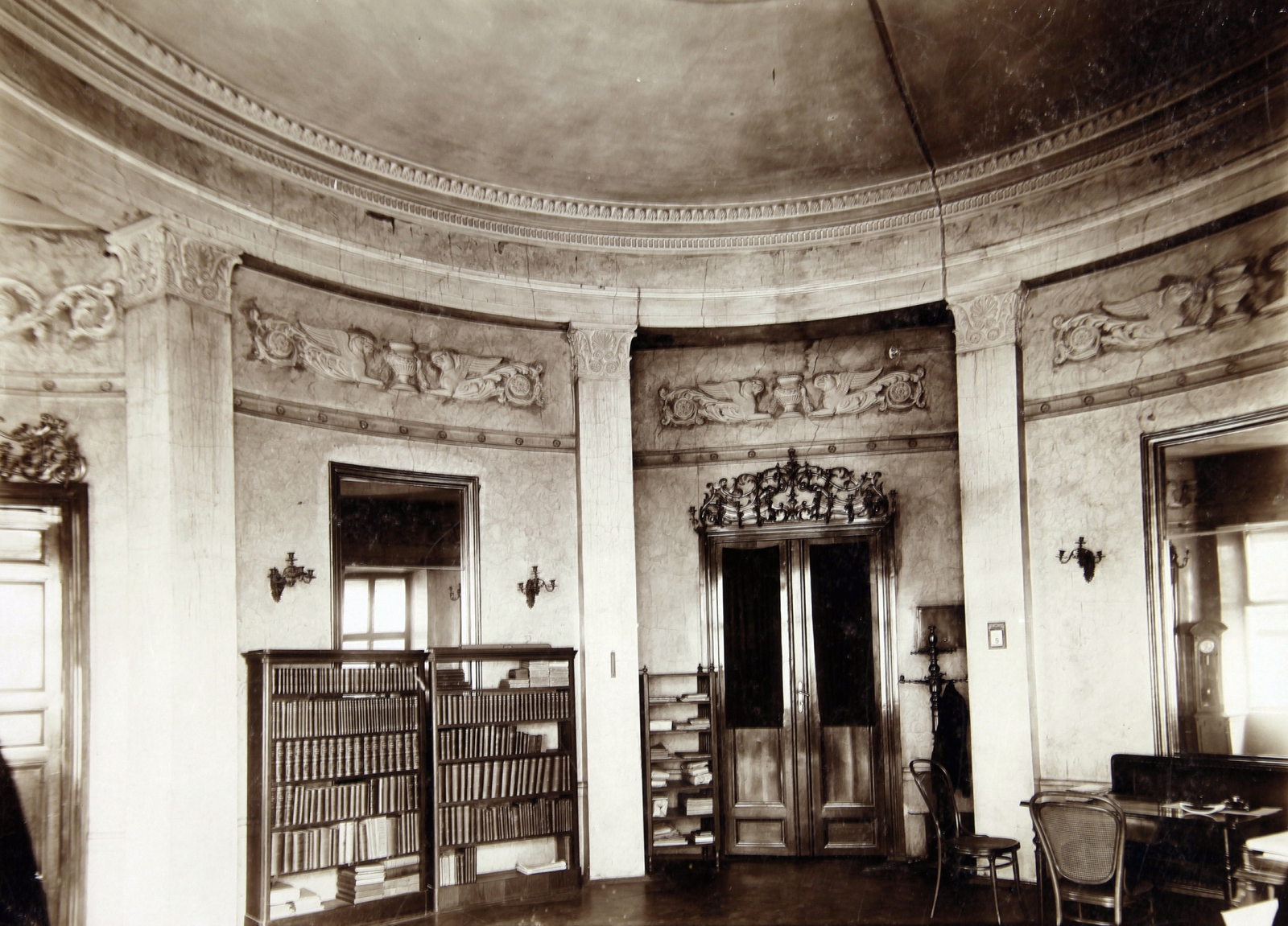 Hungary, Budapest V., Nádor utca 9., Festetics-palota., 1910, Fortepan, Budapest, bookshelf, relief, stucco, door, interior, Fortepan #115941
