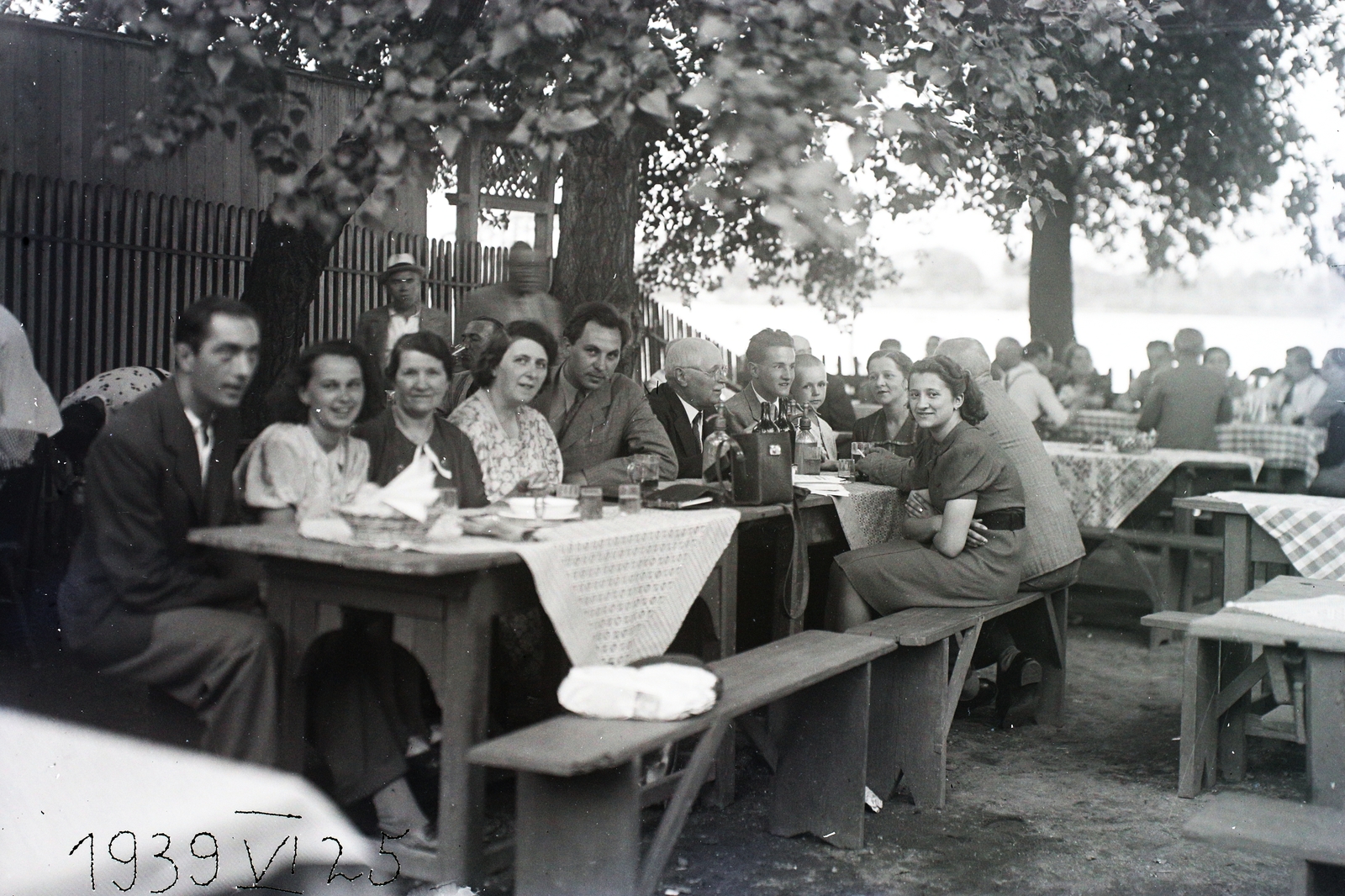 1939, Koroknai-Tegez Ferenc, table society, Fortepan #116049