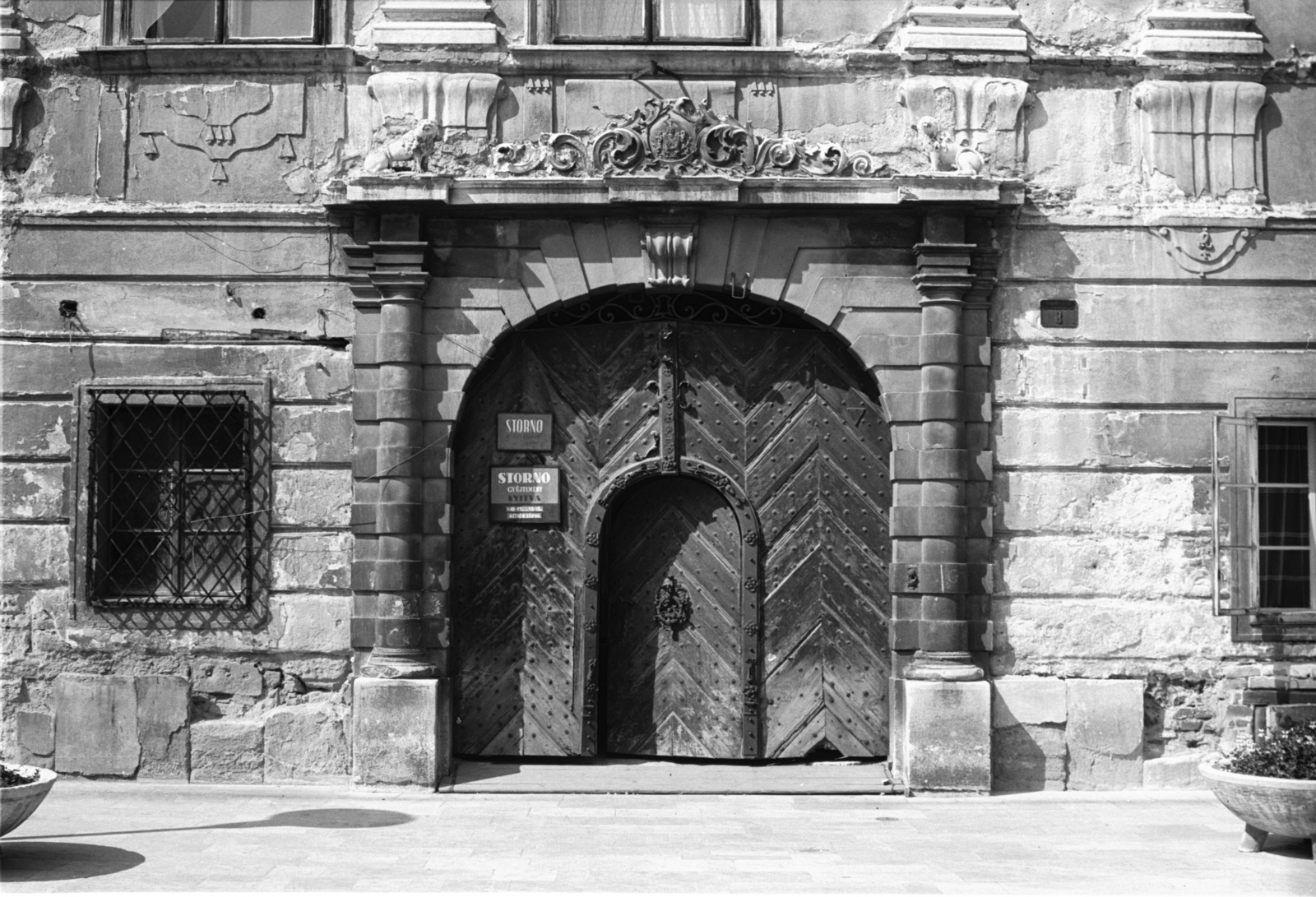 Magyarország, Sopron, Fő (Beloiannisz) tér 8., Storno-ház., 1972, Bartók István, kapu, Fortepan #116682
