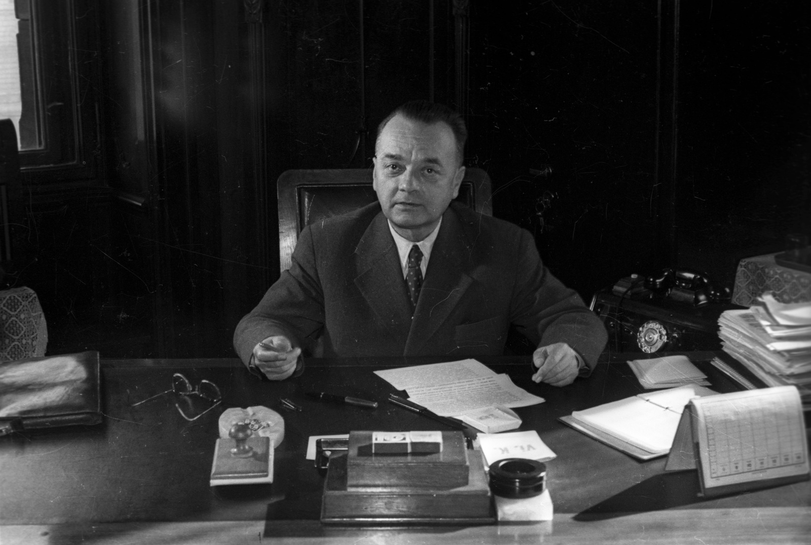 Magyarország, Budapest V., Parlament, Olt Károly politikus, ekkor a Minisztertanács titkárságának vezetője., 1957, FSZEK Budapest Gyűjtemény / Sándor György, Sándor György, Budapest, híres ember, Fortepan #116992