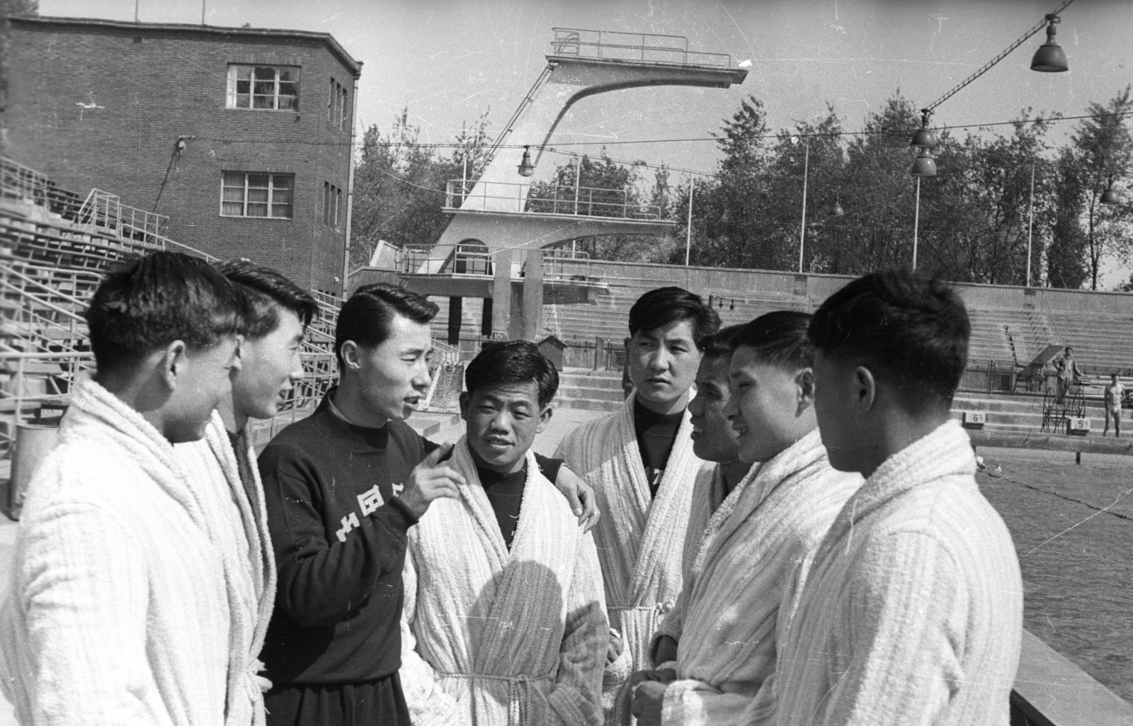 Hungary, Margit Islands, Budapest, Hajós Alfréd Nemzeti Sportuszoda, az Újpesti Dózsa nemzetközi úszó és vízilabda tornájára érkezett kínai úszók., 1959, FSZEK Budapest Gyűjtemény / Sándor György, Sándor György, swimming pool, Fortepan #117002