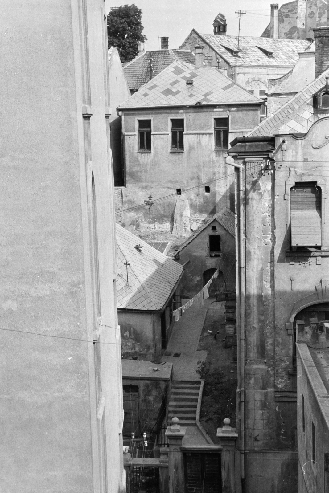 Hungary, Veszprém, Várfeljáró, rálátás az Ányos Pál utcára., 1959, Aradi Péter, Szenczi Mária, Fortepan #117249