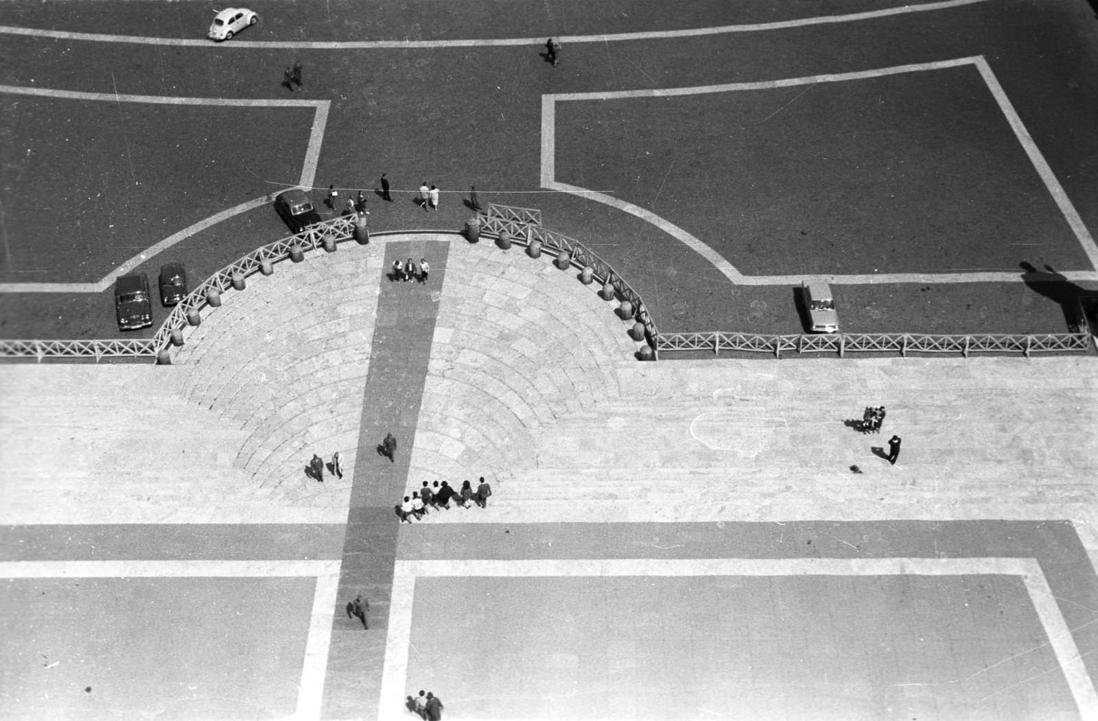 kilátás a Szent Péter-bazilikából a Szent Péter térre., 1965, Aradi Péter, Szenczi Mária, Fortepan #117273