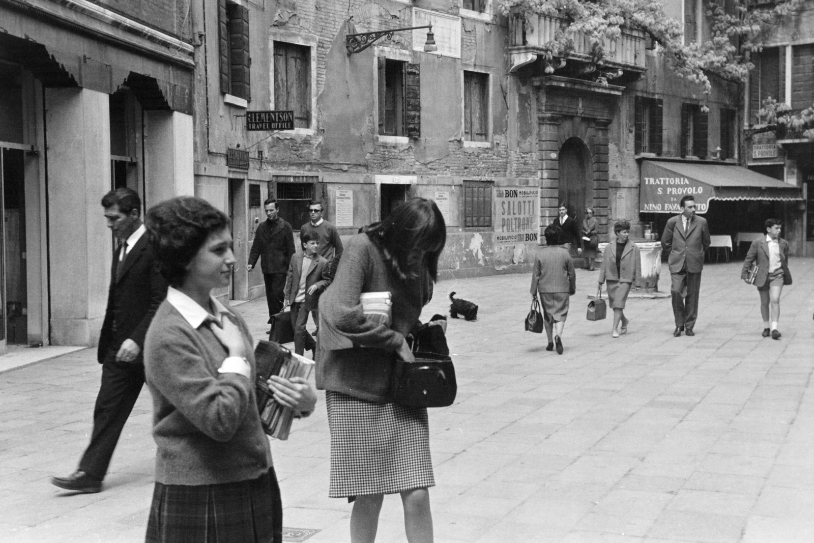 Italy, Venice, Campo San Provolo., 1965, Aradi Péter, Szenczi Mária, Fortepan #117300