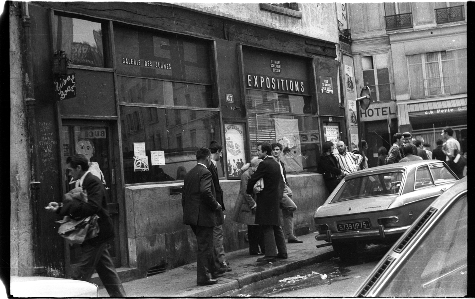 France, Paris, Rue Saint-André-des-Arts, jobbra a Rue de l'Ancienne-Comédie., 1967, Aradi Péter, Szenczi Mária, Fortepan #117318