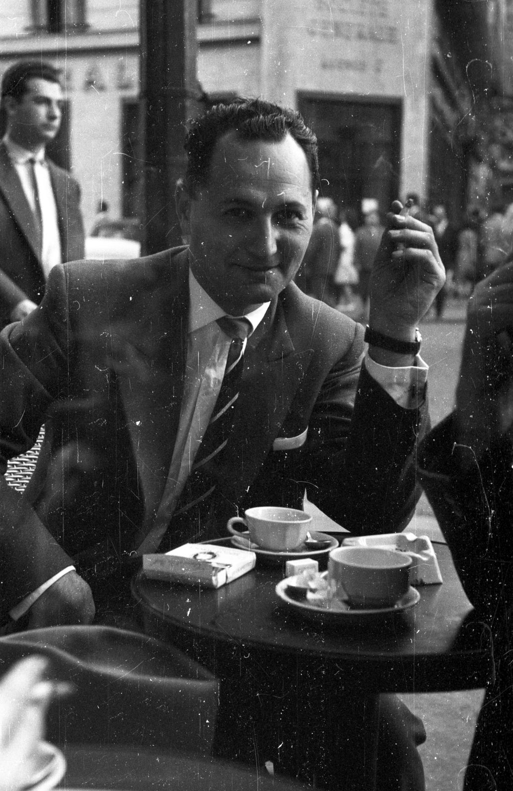 France, Paris, 1959, Aradi Péter, Szenczi Mária, cigarette, Fortepan #117330